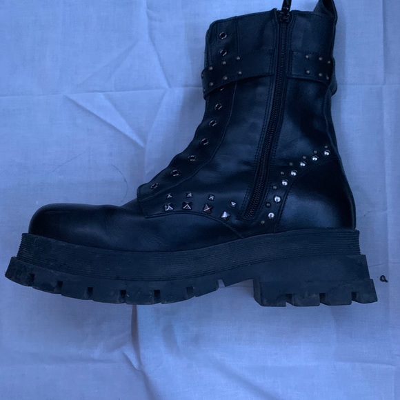 100% AUTHENTIC PINKO MELISSA STUDDED LEATHER ANKLE PLATFORM BOOTS (rare) - Picture 3 of 13